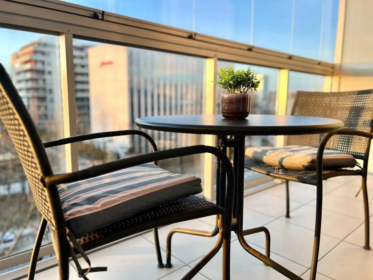 K22 Postepu 10 Chopin Airport Apartment Warsaw