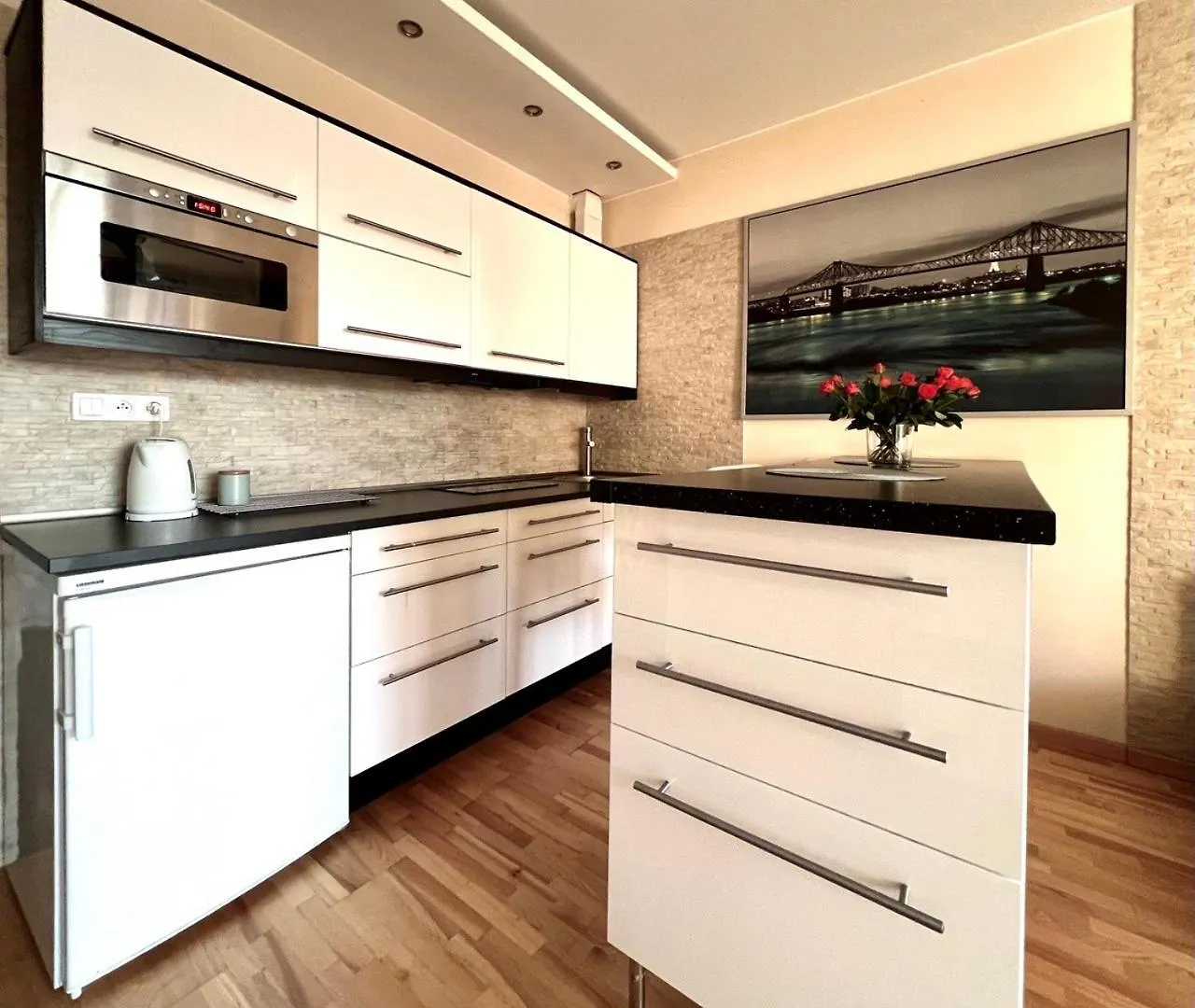 K22 Postepu 10 Chopin Airport Apartment Warsaw Poland