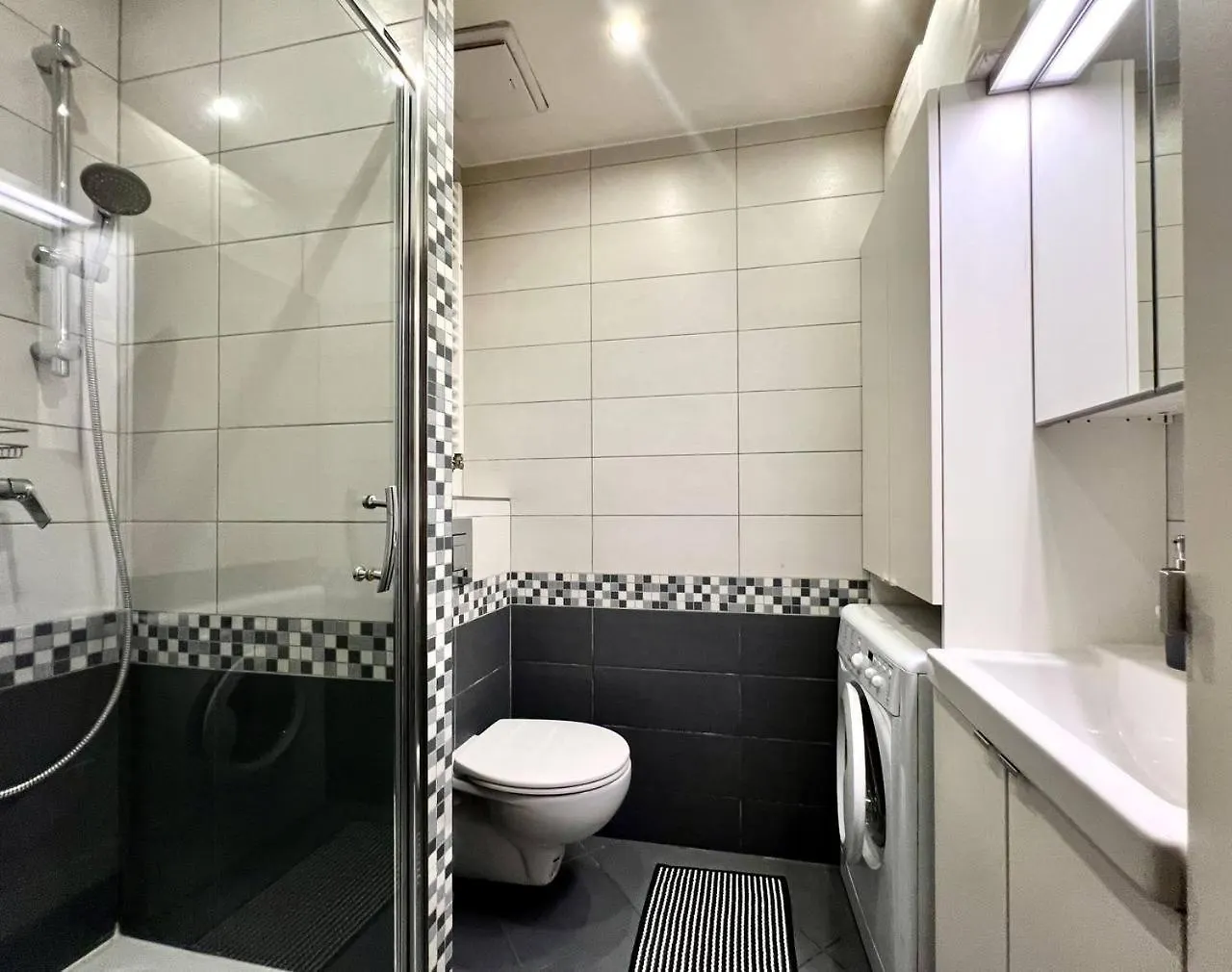 K22 Postepu 10 Chopin Airport Apartment Warsaw Poland