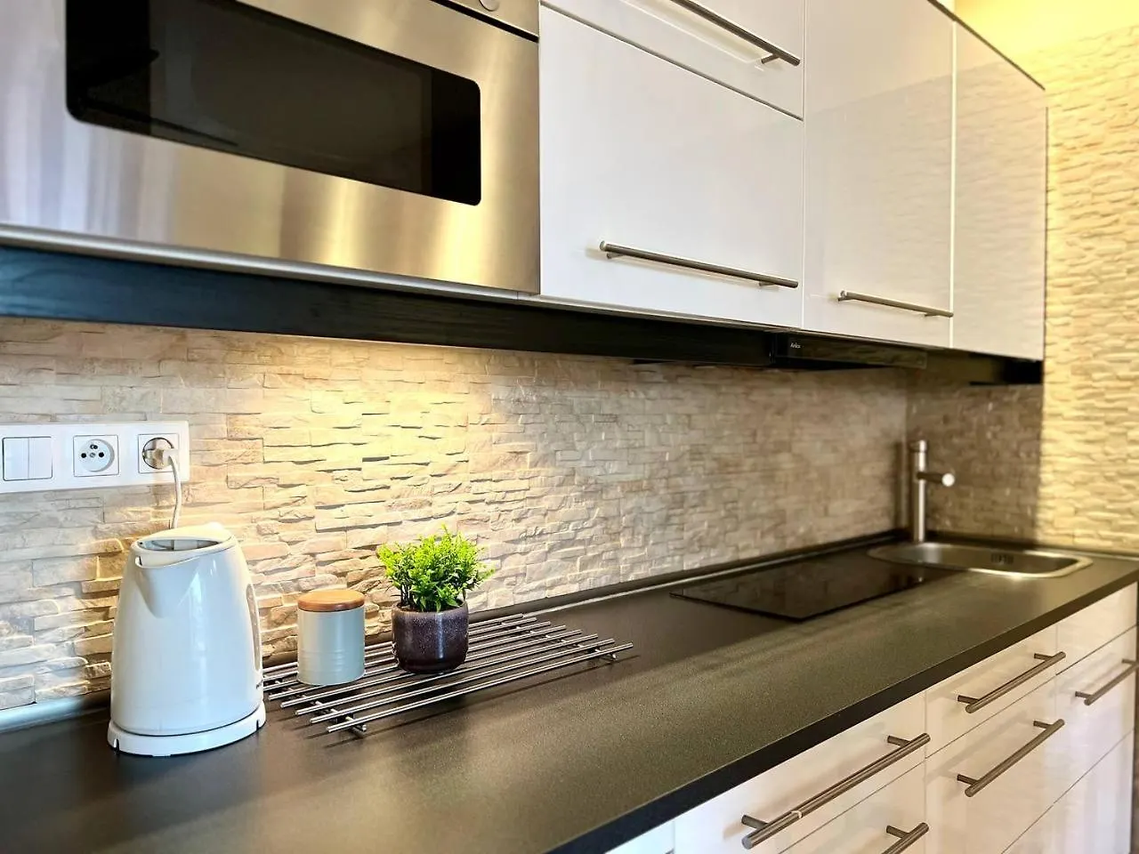 K22 Postepu 10 Chopin Airport Apartment Warsaw