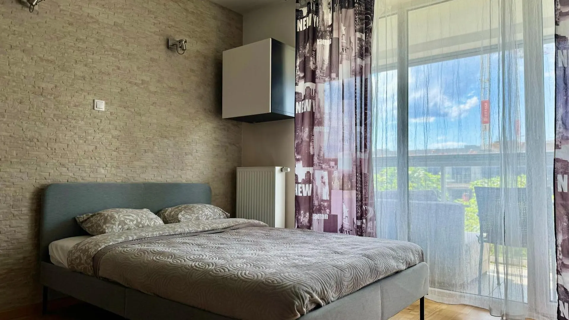 K22 Postepu 10 Chopin Airport Apartment Warsaw Poland